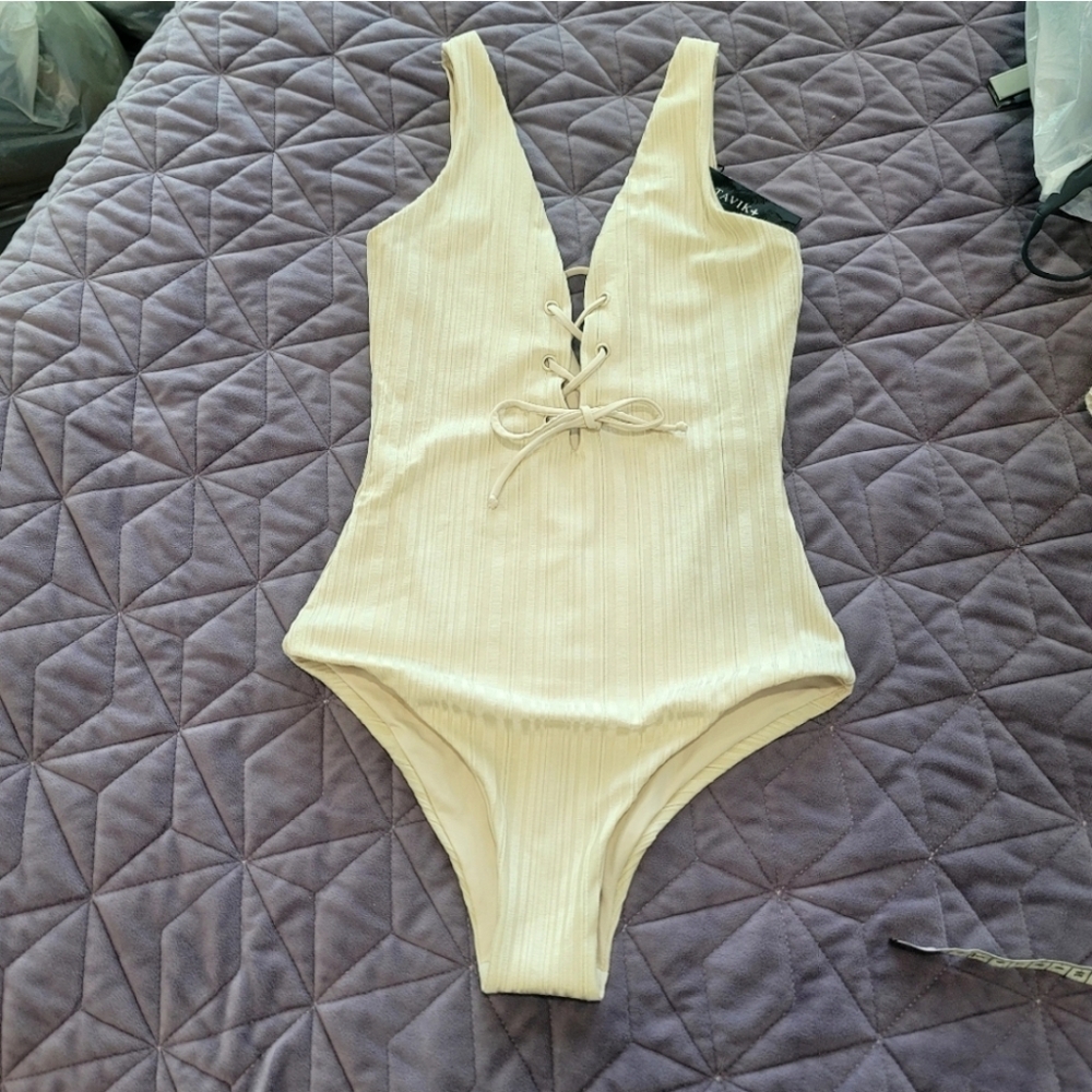 NEW TAVIK/REVOLVE Roan Slinky Ribbed One-Piece Swimsuit IN tapioca XS - Picture 15 of 16